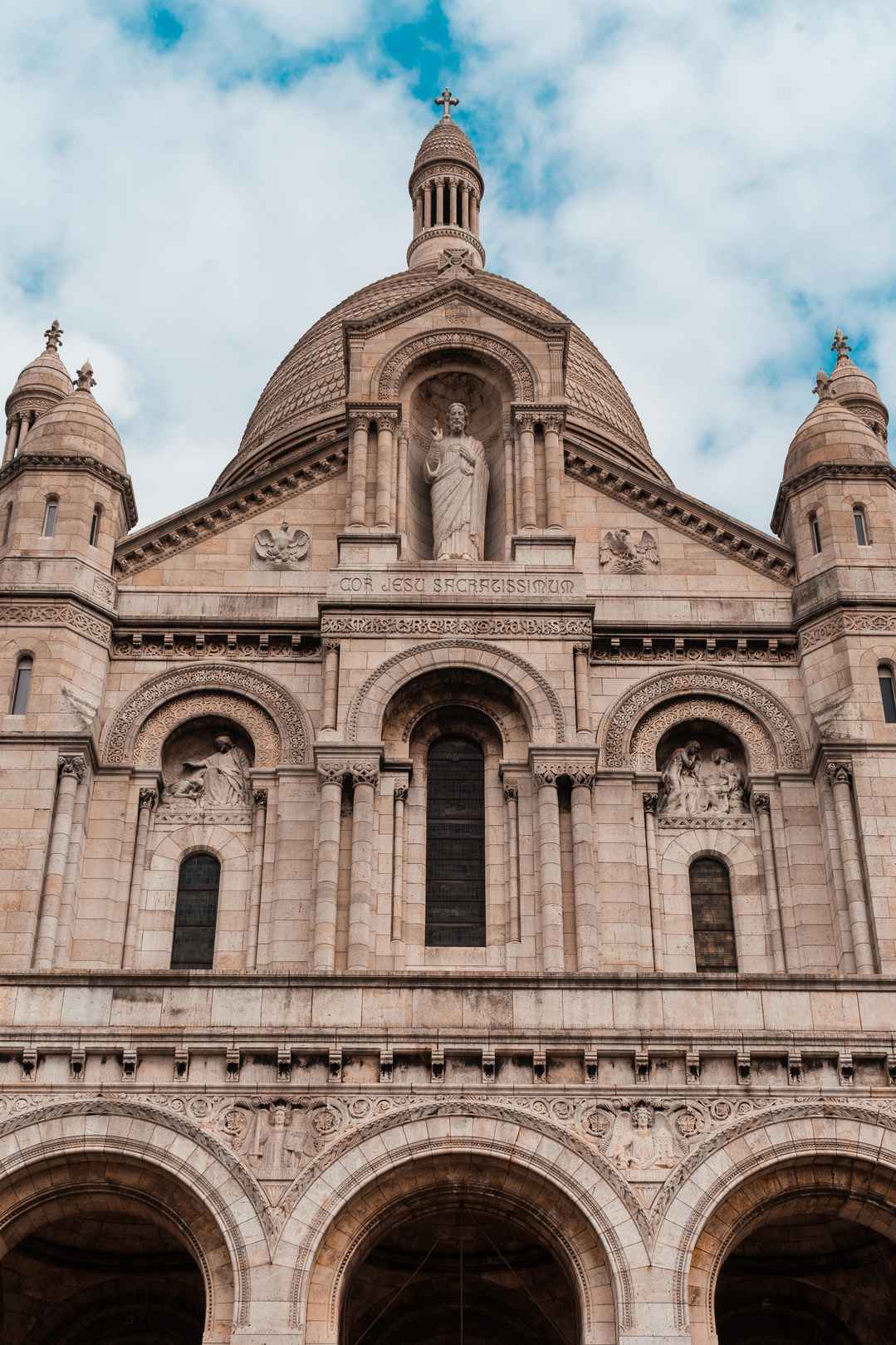 法国圣心大教堂建