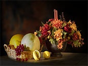 桌面上的水果和鲜花超清唯美桌面屏保图片