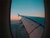 高空中的飞机窗外景色超清唯美桌面壁纸图片