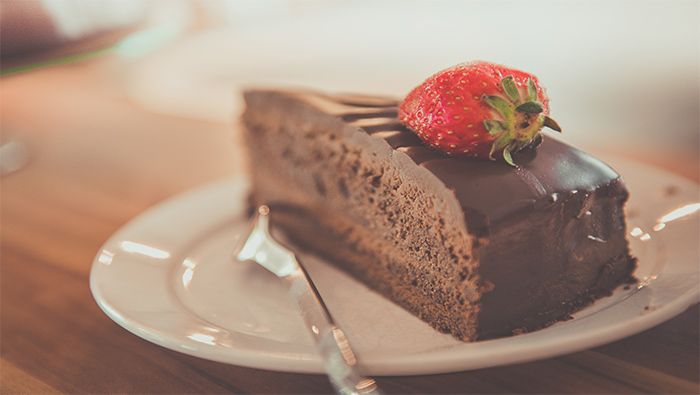 巧克力蛋糕超清唯美桌面壁纸图片