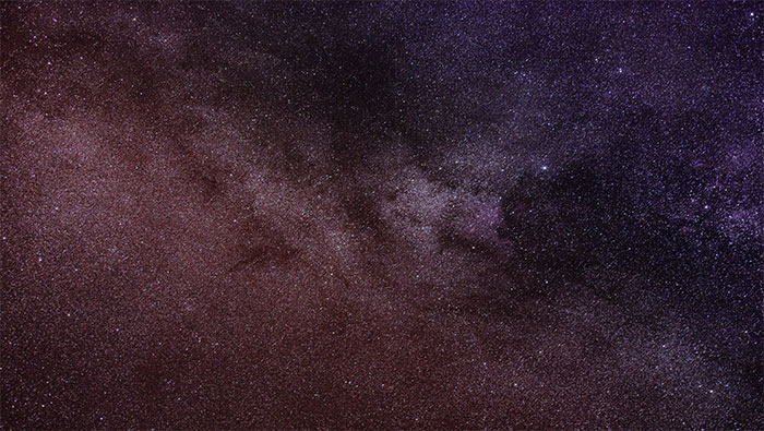 宇宙中的粉色星云团超清唯美桌面壁纸图片