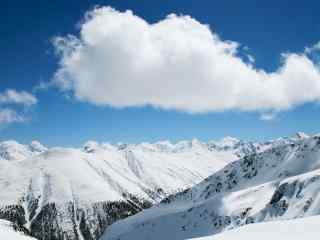 蓝天白云大山雪景壁纸