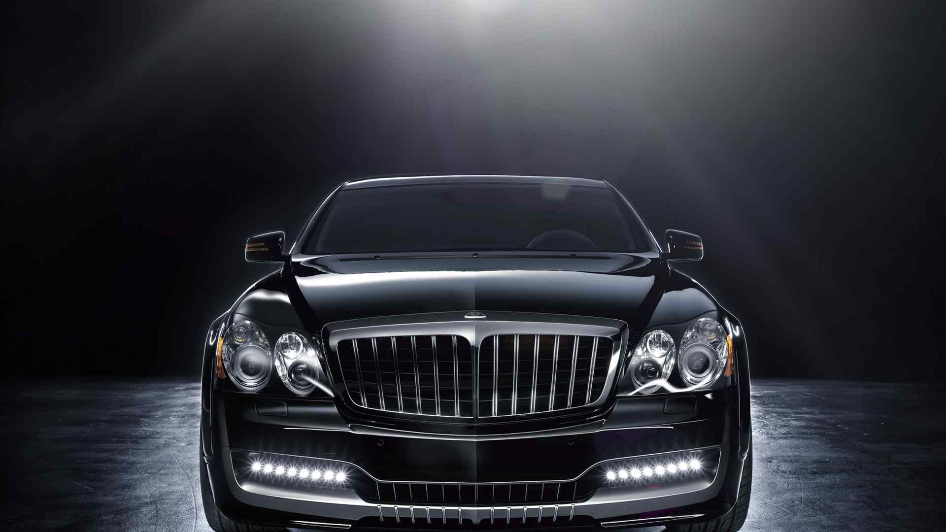 超酷黑色豪华汽车迈巴赫桌面壁纸