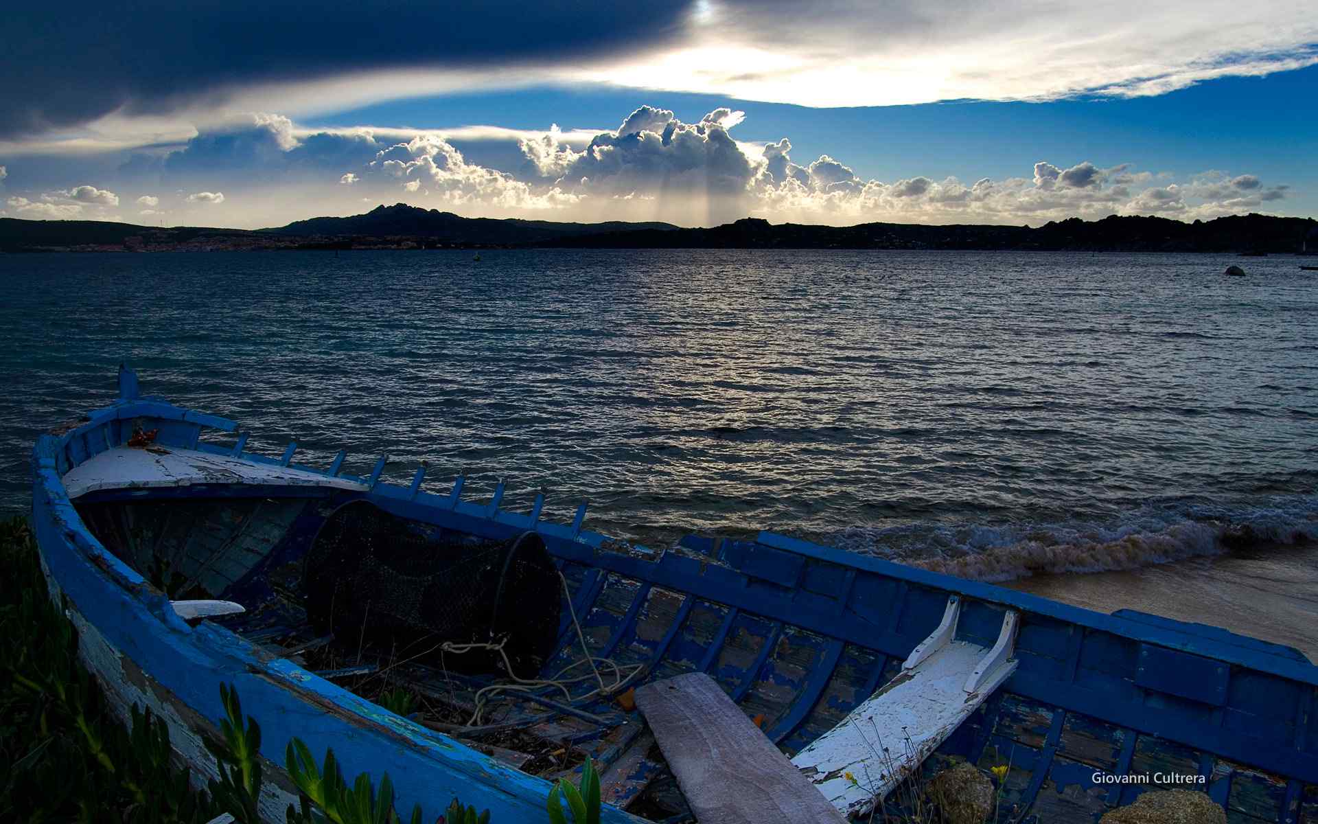 撒丁岛桌面壁纸之海边美丽的风光