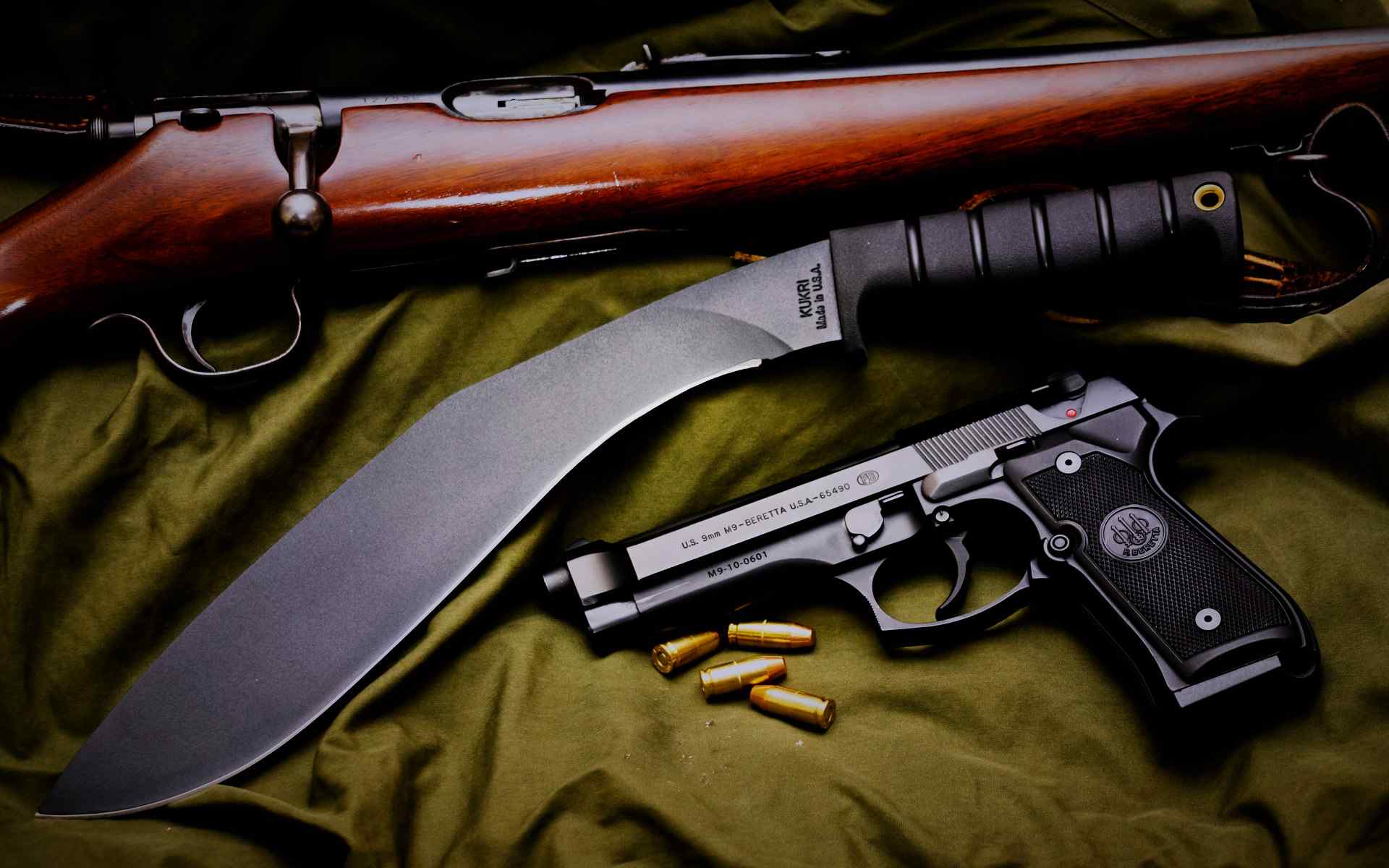 伯莱塔M9手枪高清图片桌面壁纸
