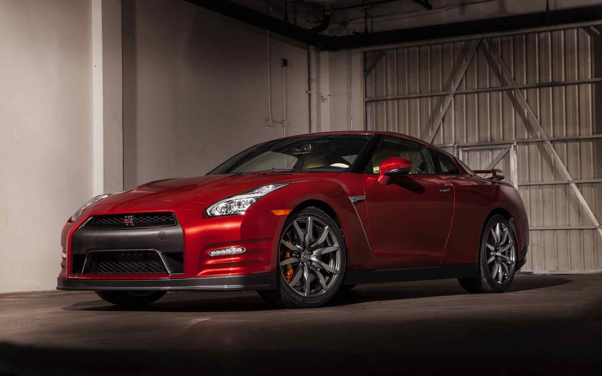 2015款日产GT-R红色炫酷跑车高清壁纸