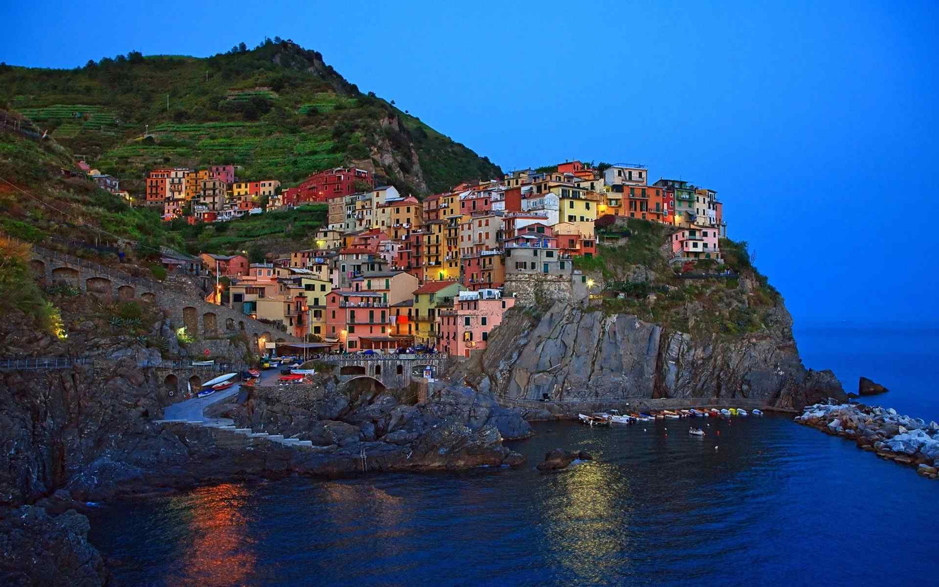 意大利风景五渔村高清笔记本电脑桌面壁纸