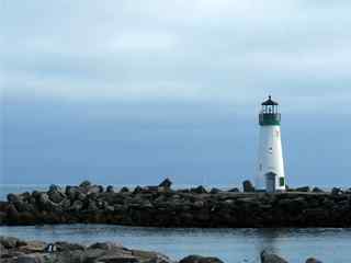港口灯塔壁纸- Santa Cruz Harbor Lighthouse