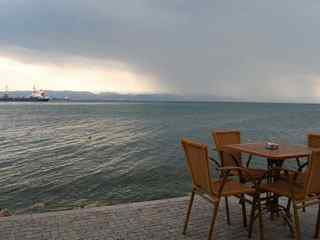 竹藤座椅海岸风景
