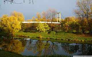 大桥横跨乡间小河摄影壁纸