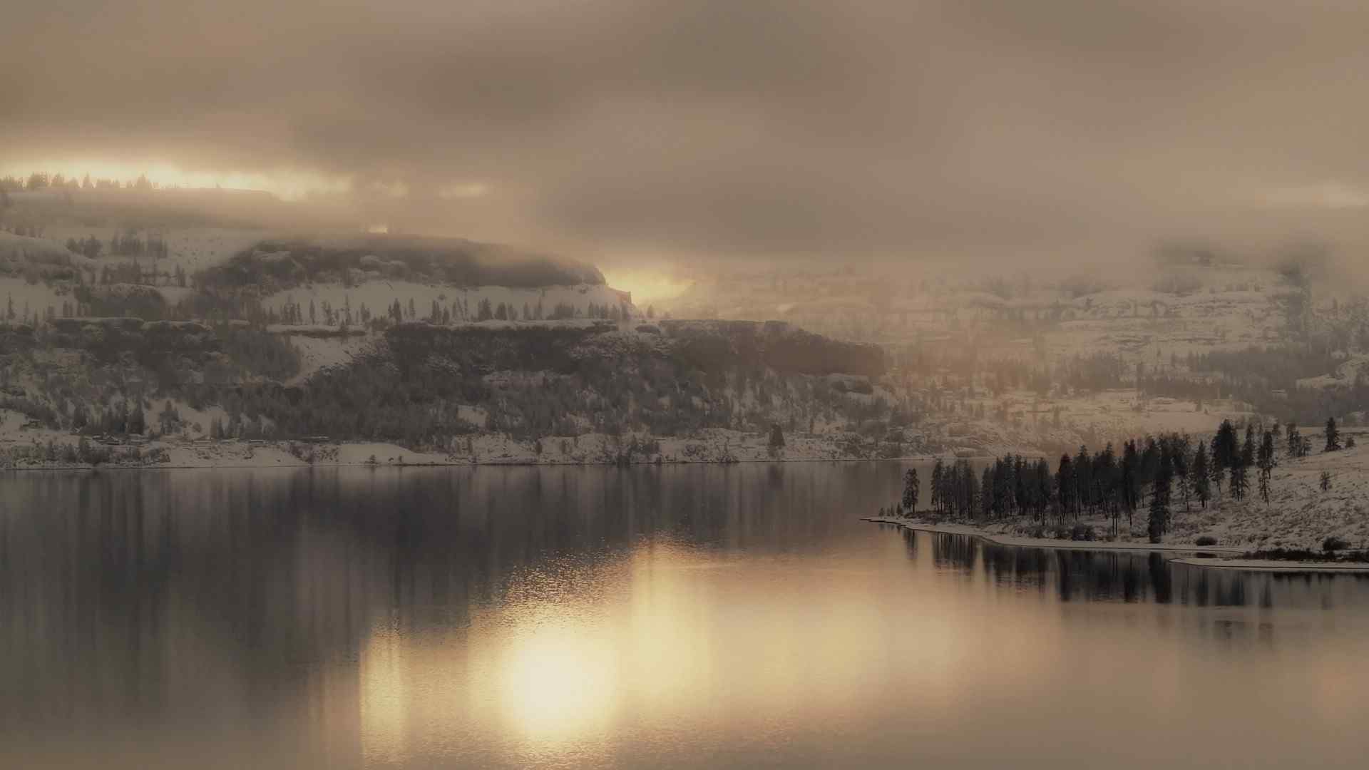 山中雪景摄影壁纸