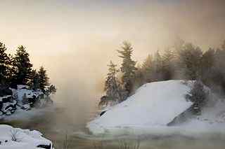 云雾雪景摄影壁纸