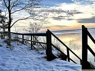 唯美湖畔雪景风景