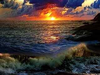 海上黎明风景壁纸